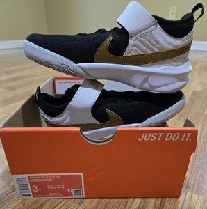 Nike Black and Gold Sneakers Athletic Style